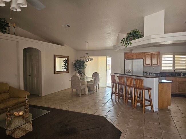 Building Photo - 2788 Ranchero Dr