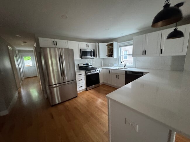 Building Photo - 58 Hillsdale Rd