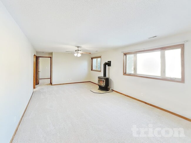 Building Photo - 8009 Delano Way