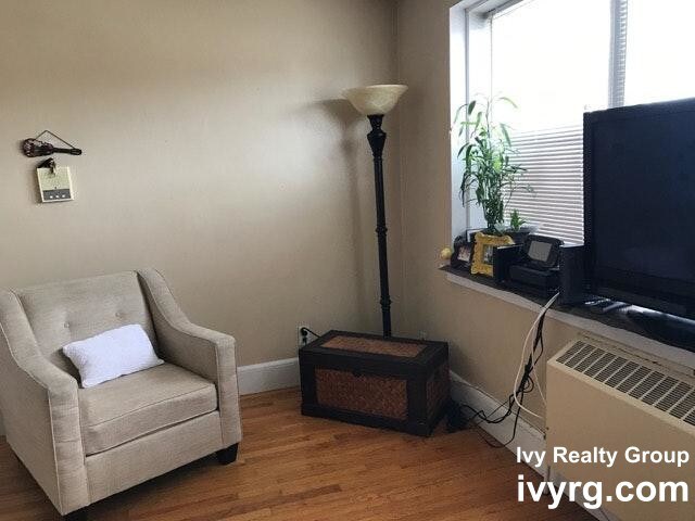 Building Photo - 461 Arborway