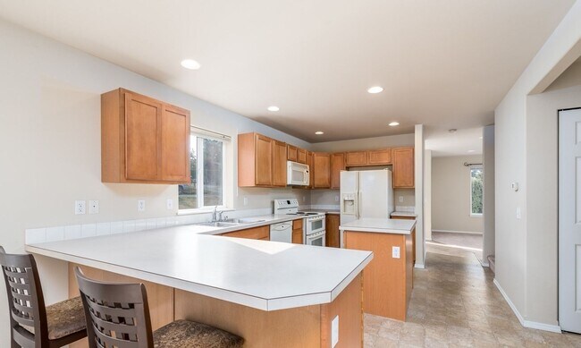 Building Photo - Beautiful Home In Puget Neighborhood
