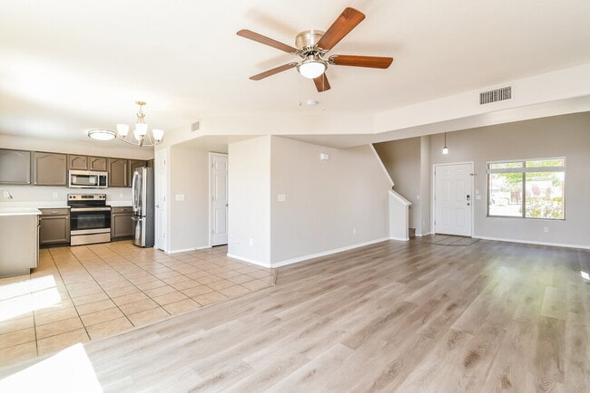 Building Photo - 15535 W Mohave Cir