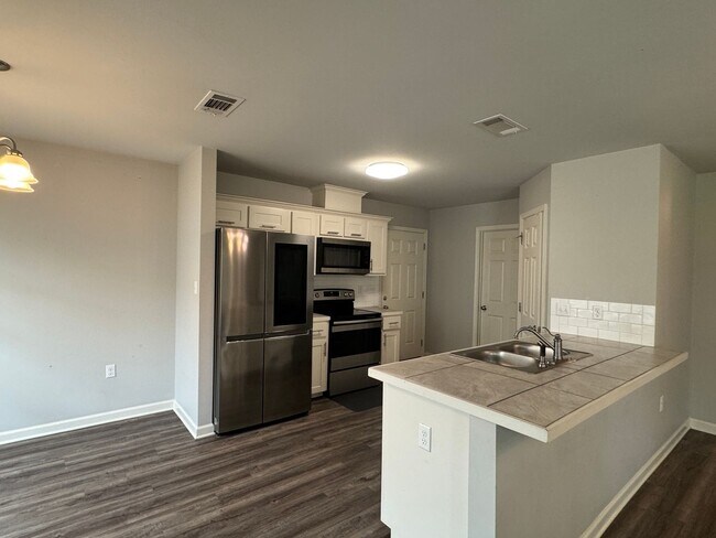 Building Photo - Beautiful Home for Lease in Sunshine, LA.