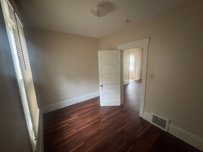 Foto del edificio - 6401 Gertrude Ave