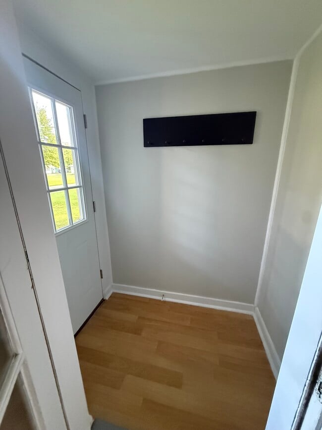 Mudroom - 126 E Main St