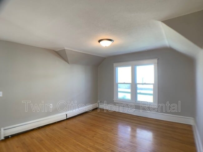 Building Photo - 4217 S 28th Ave