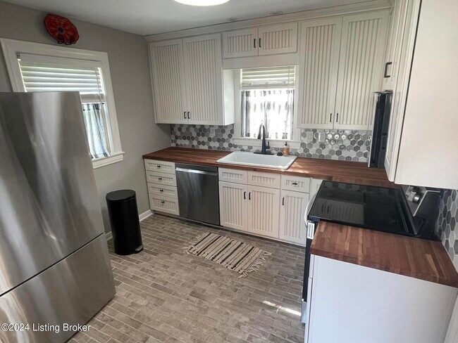 Building Photo - 1612 Hedden Ct