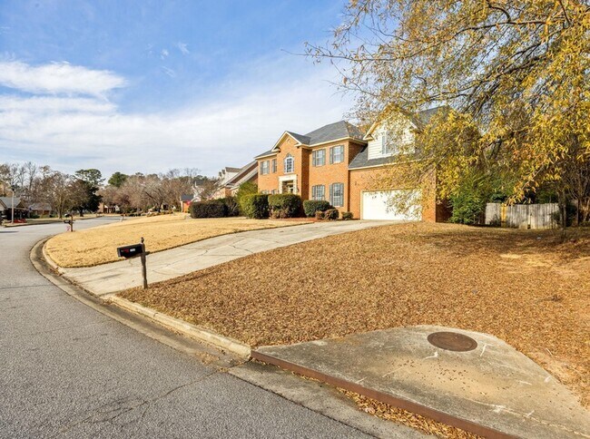 Building Photo - 1114 Rivershyre Dr