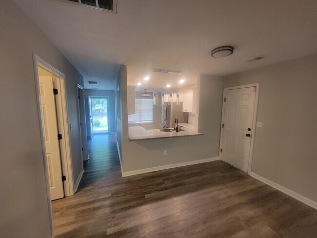 Building Photo - 1209 Bison Way