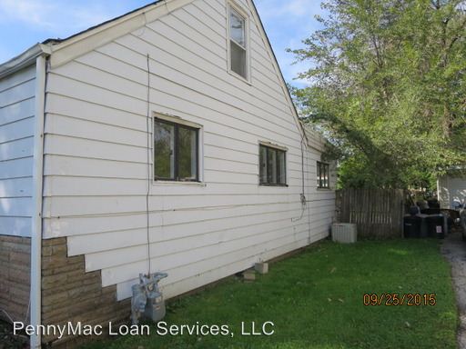 Building Photo - 9344 Sayre Ave