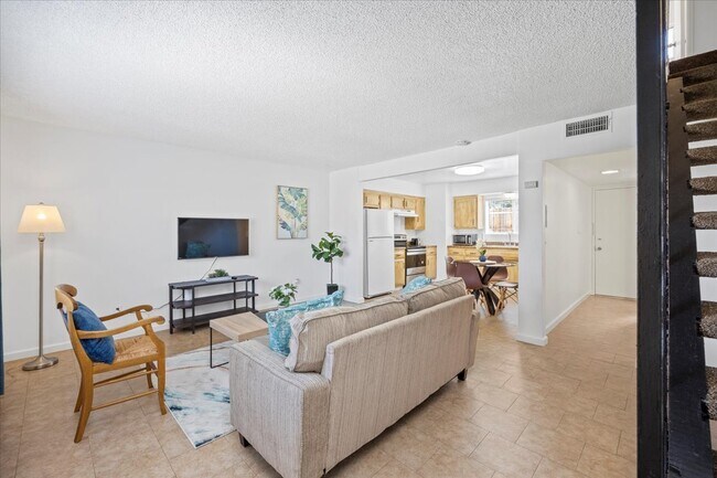 Foto del edificio - 4225 Parkwood Ct