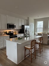 Building Photo - 3310 Beeler Ln