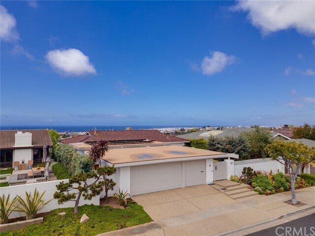 Building Photo - 1327 Seacrest Dr