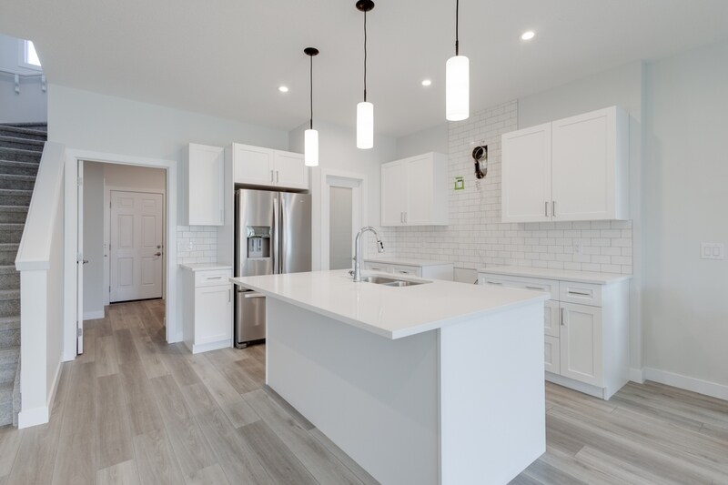 Primary Photo - 20752-2099B 99B Ave NW