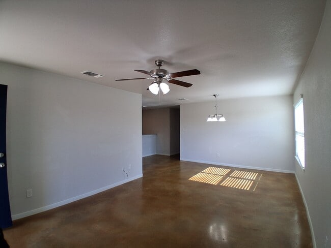 Building Photo - 1811 Indian Trail
