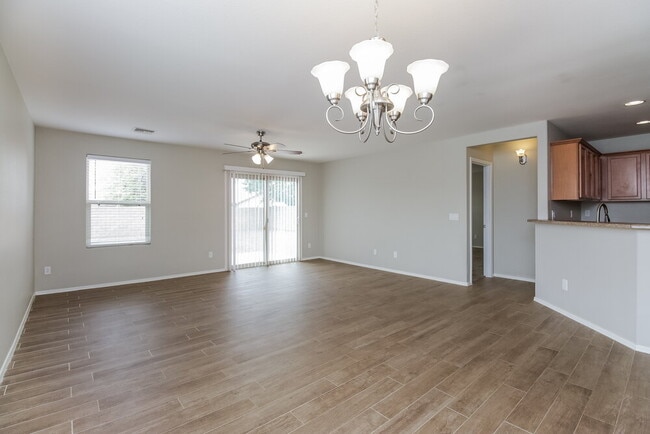 Building Photo - 37914 N Beverly Ave