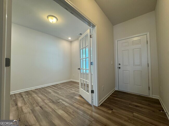 Foto del edificio - 124 Sycamore Ln