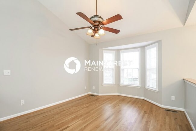 Building Photo - 3 Bedroom Pet-Friendly Home in High Point, NC with Main Street Renewal