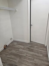 Building Photo - 6929 Oyster Shell Dr