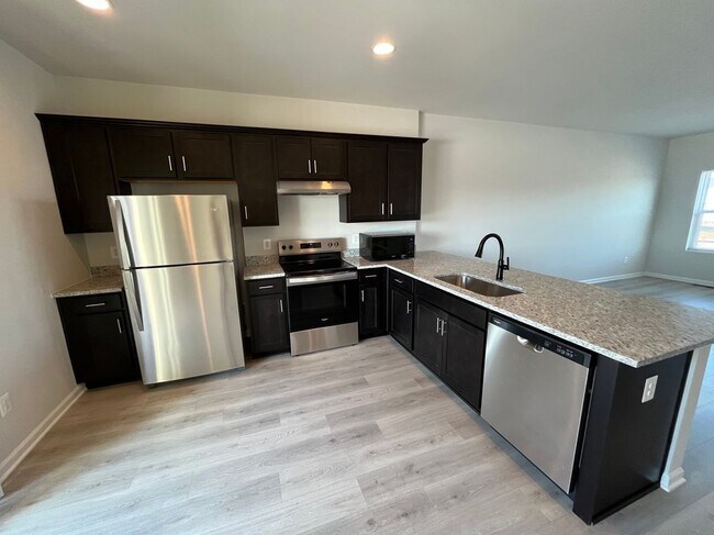 Building Photo - 158 Heyford Dr