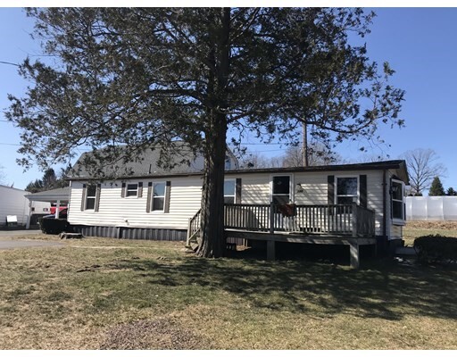 Primary Photo - 388 E Mountain Rd