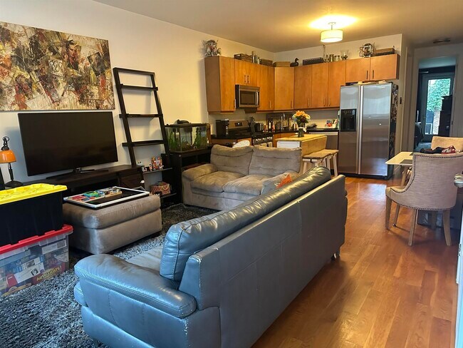 Foto del edificio - 322 8th St