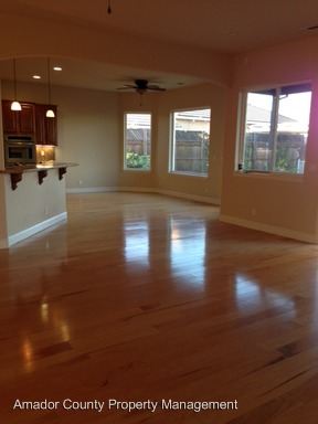Building Photo - 10548 Ridgecrest Dr