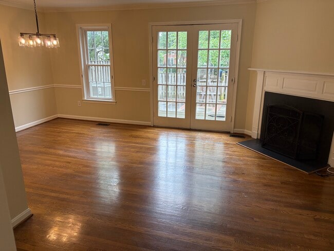 Building Photo - 1329 Chetworth Ct