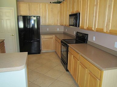 Foto del edificio - 13638 W Holly St