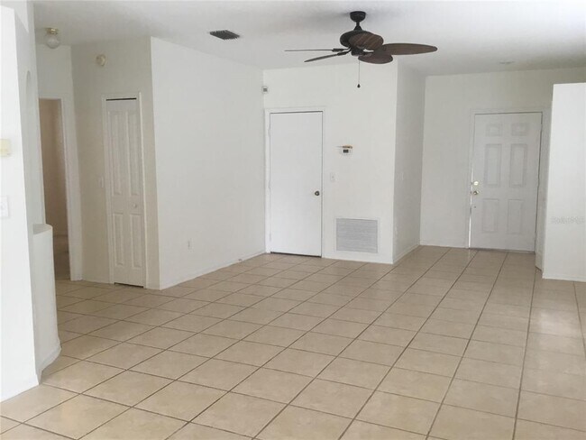 Foto del edificio - 2482 Sagemont Dr
