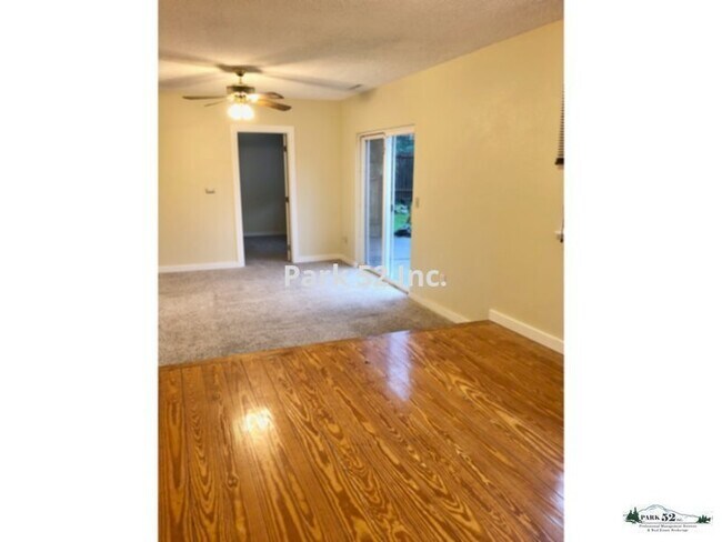 Foto del edificio - 7920 N 7th St