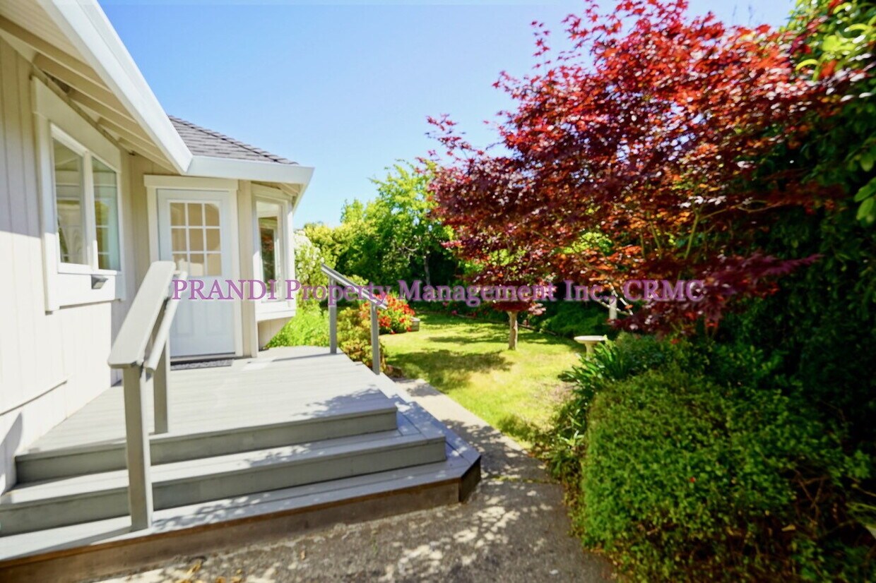 Foto principal - Gorgeous Home in Sought After Larkspur Nei...