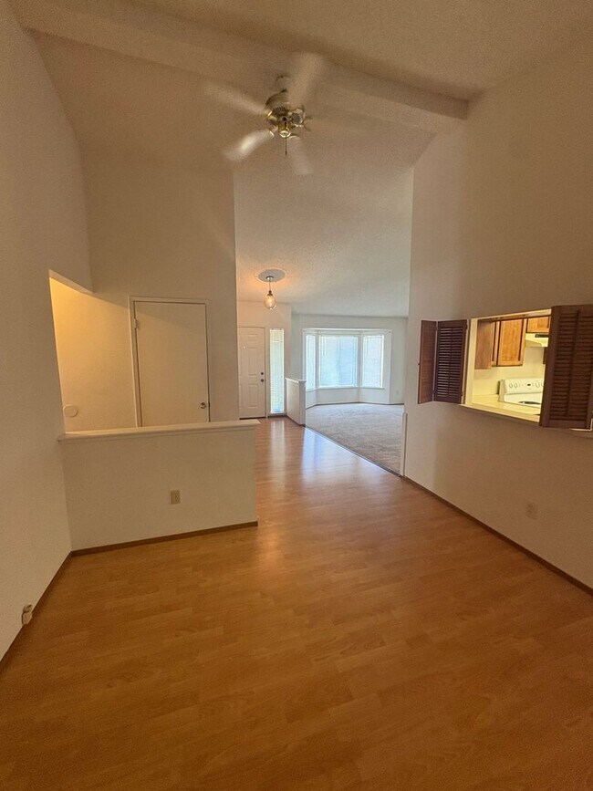 Foto del edificio - Spacious 3bed/2bath home in Antelope