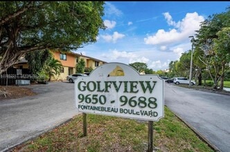 Building Photo - 9678 Fontainebleau Blvd