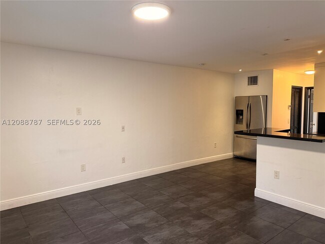 Foto del edificio - 3040 NW 27th St