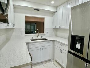 Building Photo - 23099 Barwood Ln N