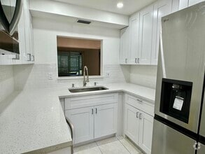 Building Photo - 23099 Barwood Ln N