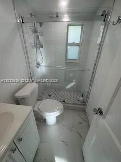 Foto del edificio - 235 Salamanca Ave