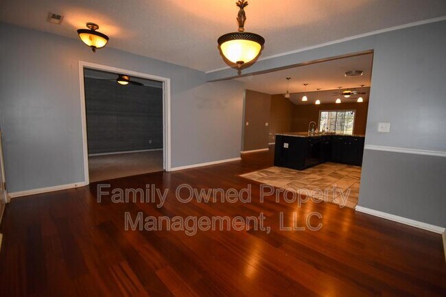 Foto del edificio - 5166 Morrow Ln