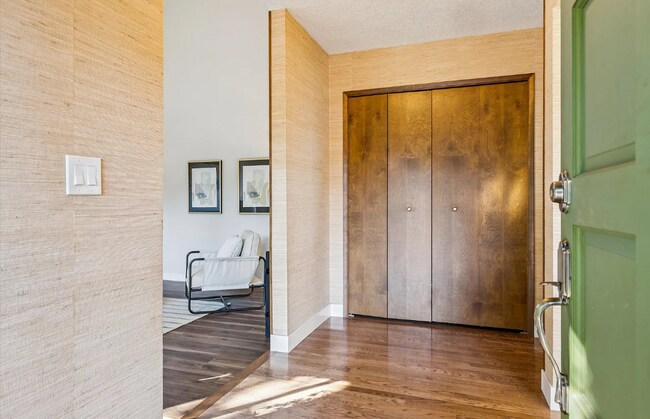 Foto del edificio - 2583 Pimlico Dr