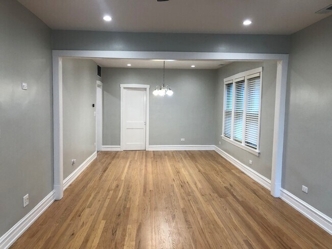 Foto del edificio - 5553 N Linder Ave