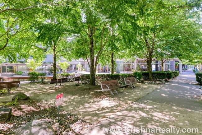 Building Photo - Luxury Downtown Living In The John Ross Building | 1 Bedroom | 1 Bathroom Condo | PDX's SW Water ...