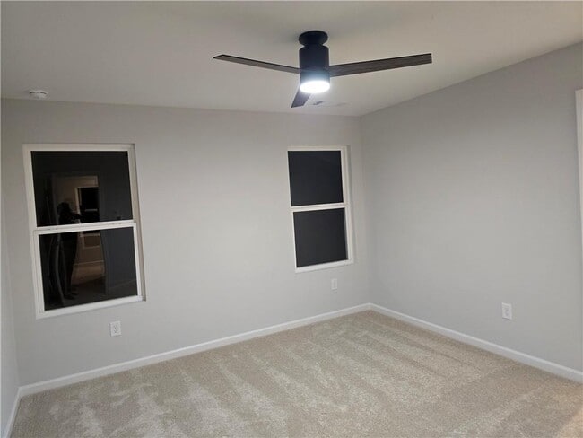 Building Photo - 3069 Cambridge Ml St