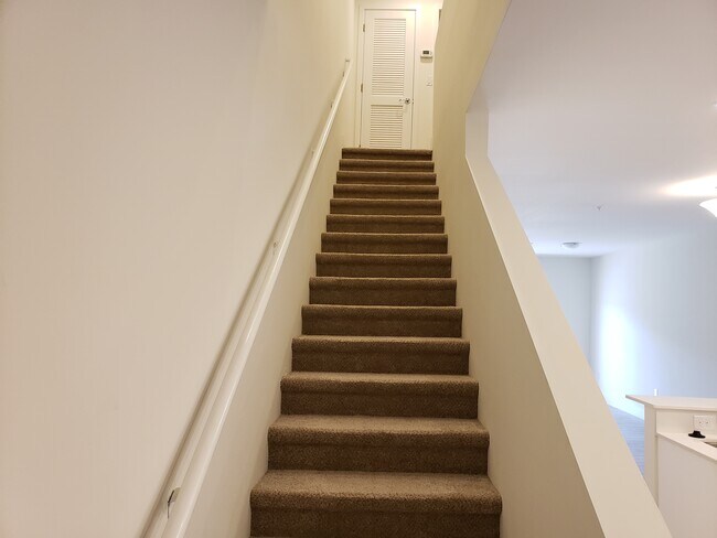 Building Photo - 26601 Robin Way