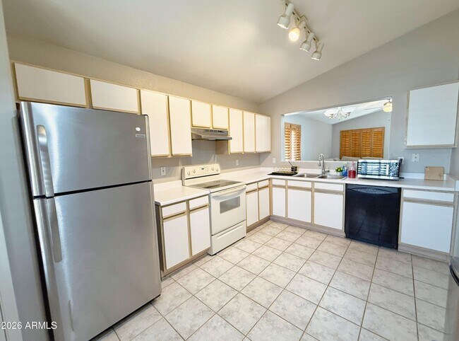 Building Photo - 6757 W Gardenia Ave