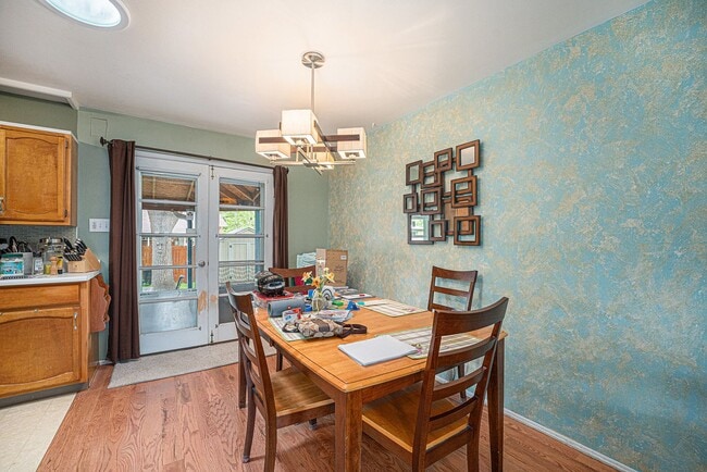 Building Photo - Beautiful 3 Bed 2.5 Single Family Home in ...