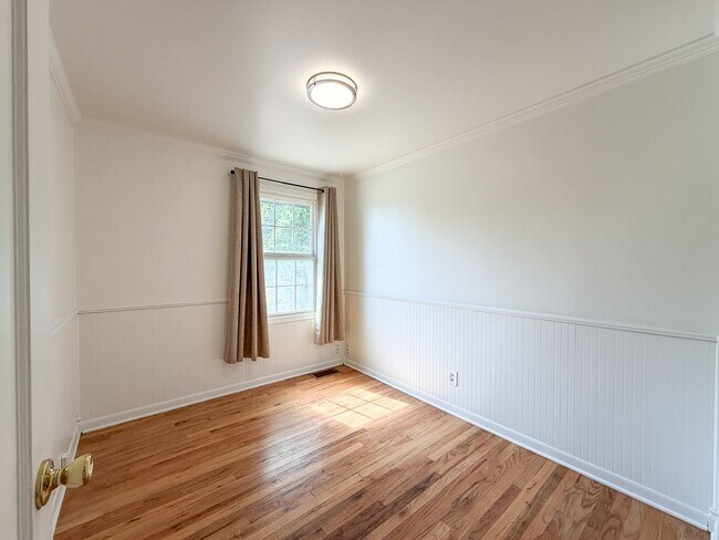 Foto del edificio - 6119 N Braeburn Dr