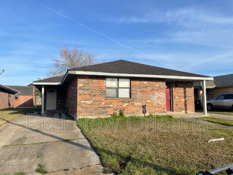 Primary Photo - 4851 Viola St