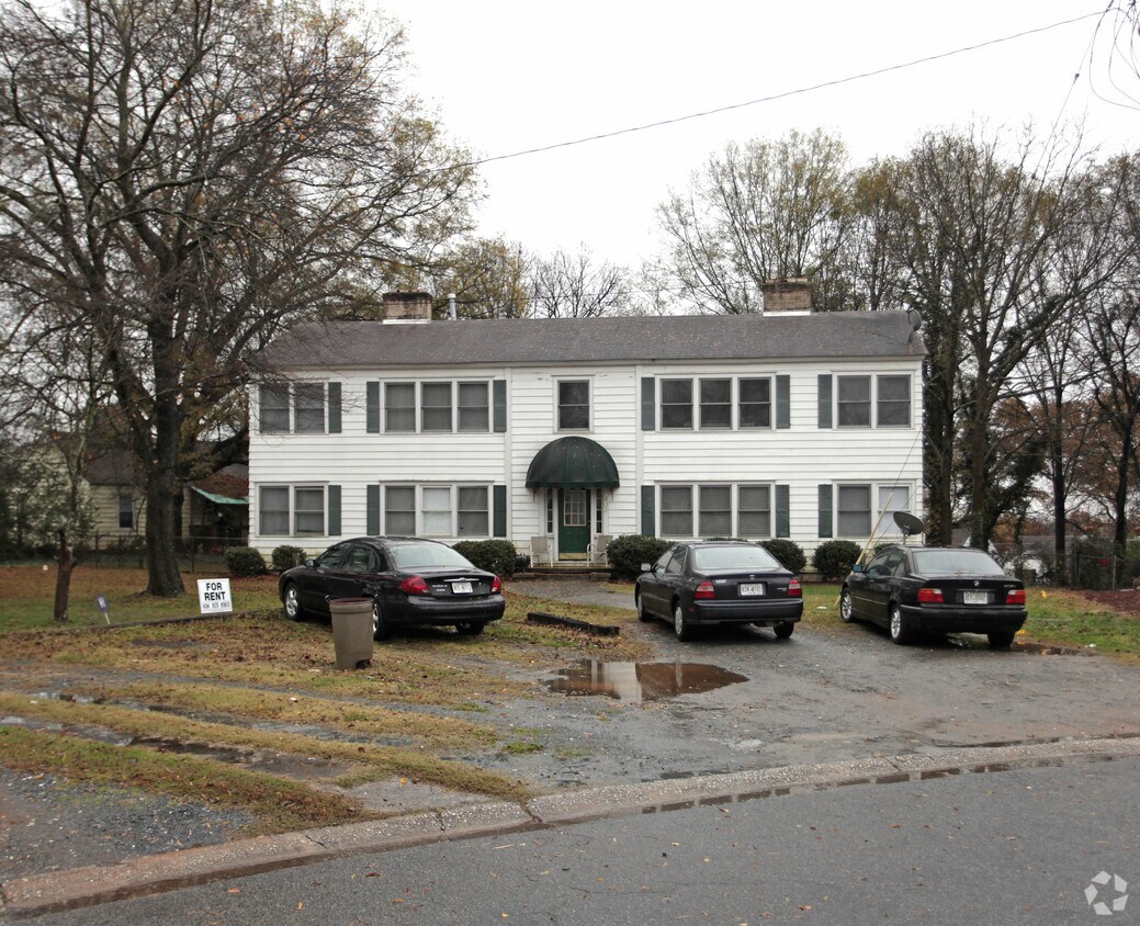 Foto del edificio - 603 SE Colonial Cir