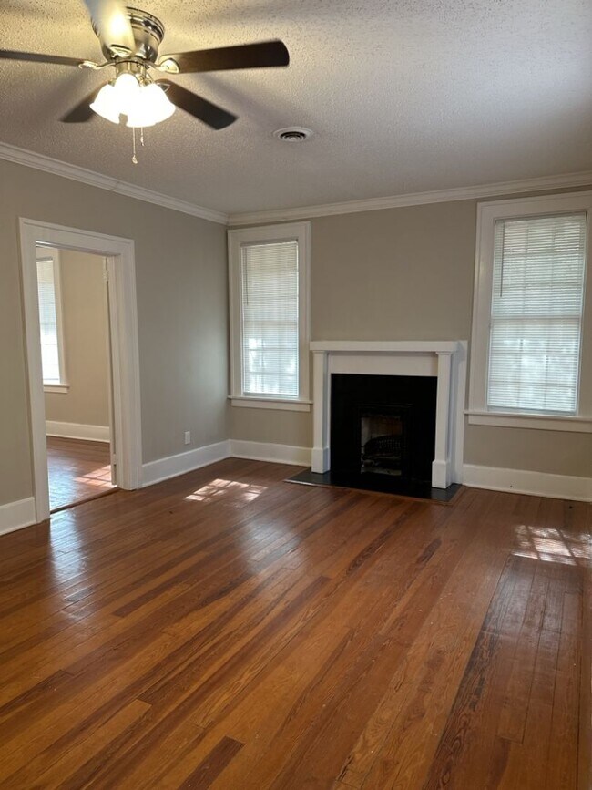 Foto del edificio - Historic 3 Bedroom, 2 Bathroom Home in Augusta!
